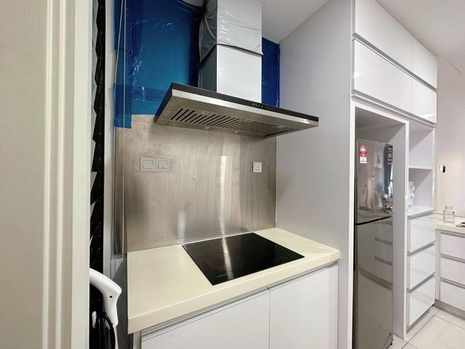 2br@jb Mid Valley Southkey Mosaic High Speed Wi-fi Ciq *
